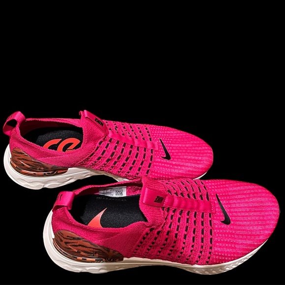 Nike Women’s Vibrant Pink Phantom Running Slip In Sneakers Sz-12 - Picture 3 of 7